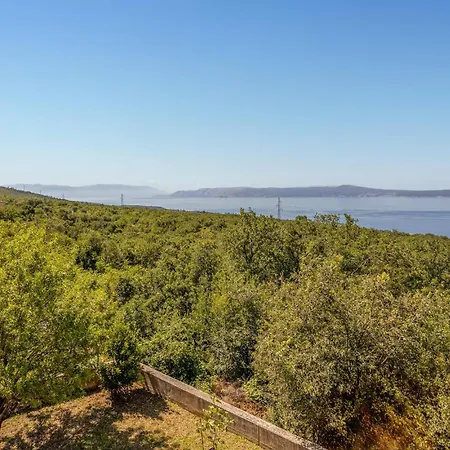 3 Bedroom Cozy In * Crikvenica