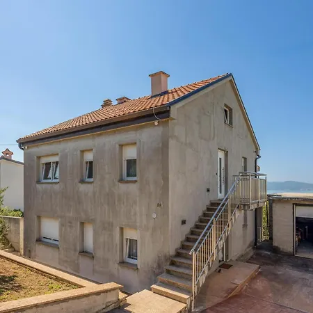 Apartment 3 Bedroom In Crikvenica