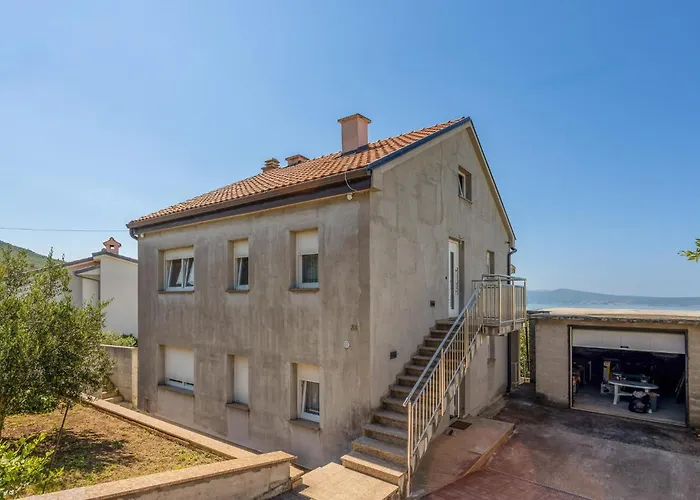 Apartment 3 Bedroom Cozy In Crikvenica