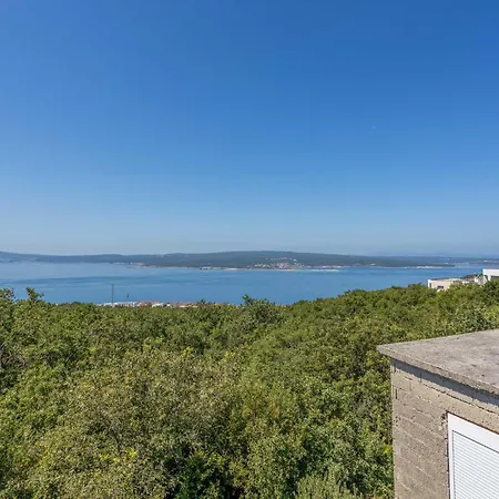 3 Bedroom In Apartment *