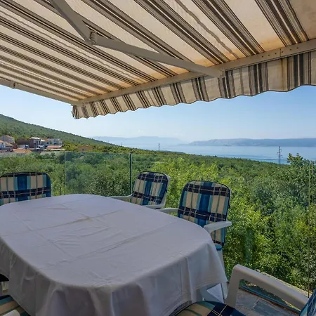 3 Bedroom Cozy In * Crikvenica